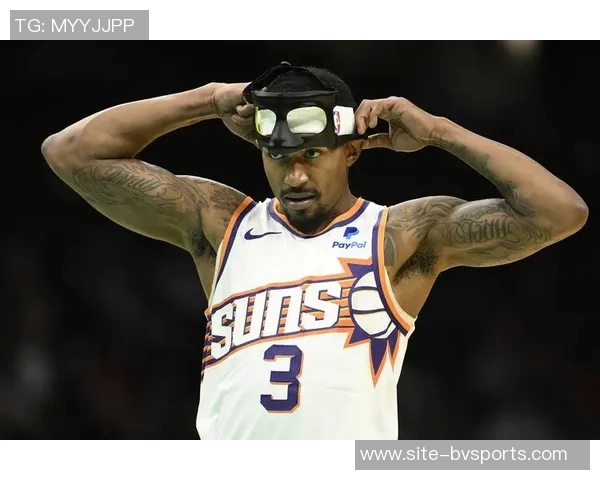 比尔展现全面能力强大的适应力助力球队攻防转换