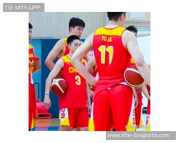 杨瀚森应借鉴科内特的掩护与移动技巧提升个人表现