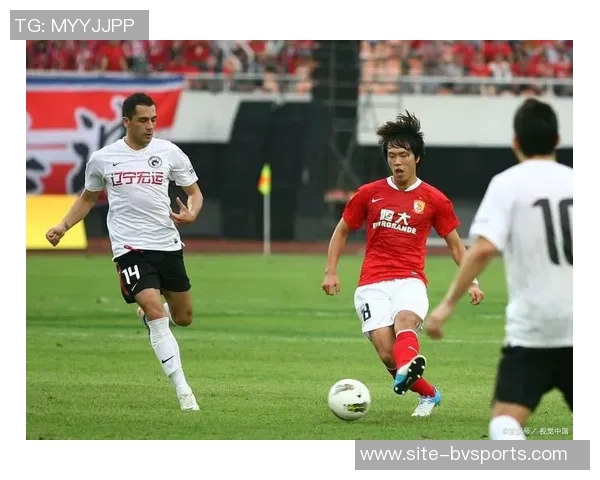 泰森表现出色全场贡献14分7篮板助球队争取胜利 泰森表现出色全场贡献14分7篮板助球队争取胜利