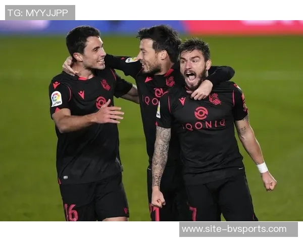 皇马半场领先巴列卡诺维尼修斯打破联赛进球荒贝林因伤退场