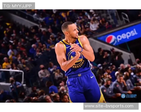 费尔斯表现抢眼15投9中斩获21分5篮板6助攻3抢断尽管有6次失误 费尔斯表现抢眼15投9中斩获21分5篮板6助攻3抢断尽管有6次失误