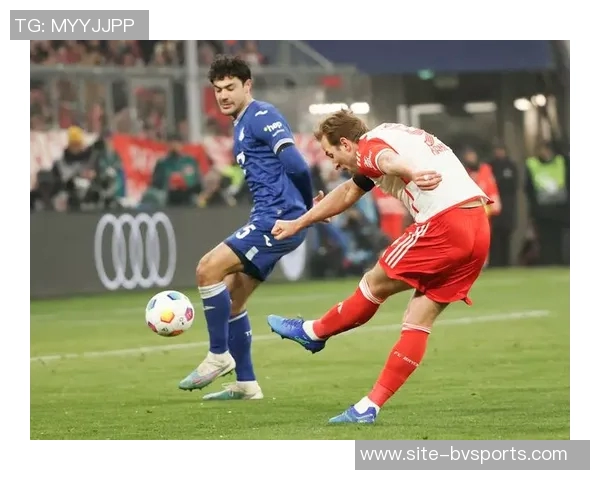 德甲本周最佳阵容揭晓拜仁小将卡尔首次入选奥利塞与于帕同登榜单